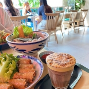 Nam Viet Nam Cafe 南越南咖啡廳