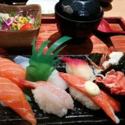 峰壽司 魚屋 Totoya (銅鑼灣店)