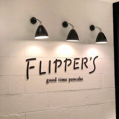 FLIPPER'S
