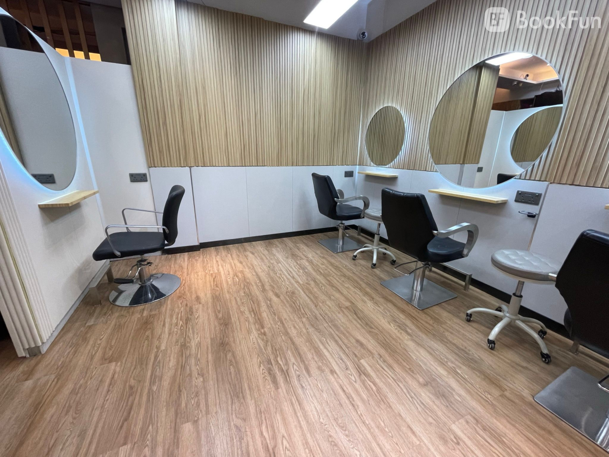 (已搬遷)LaLa Hair (尖沙咀分店)